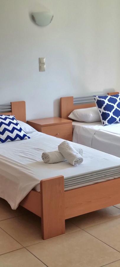 Zafeiris Apartments Livadia  Habitación foto